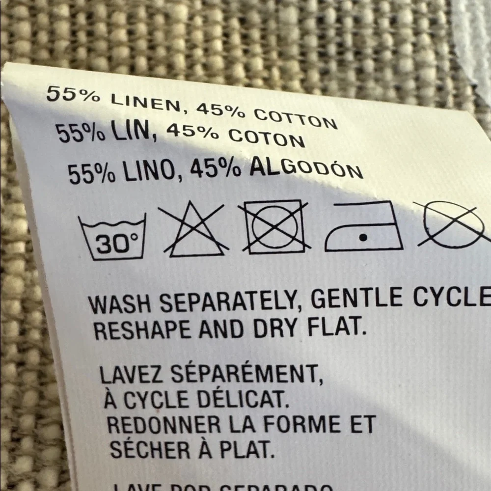 Crate&Barrel Noelle Ivory Christmas Tree Skirt NEW!  ✨ 60